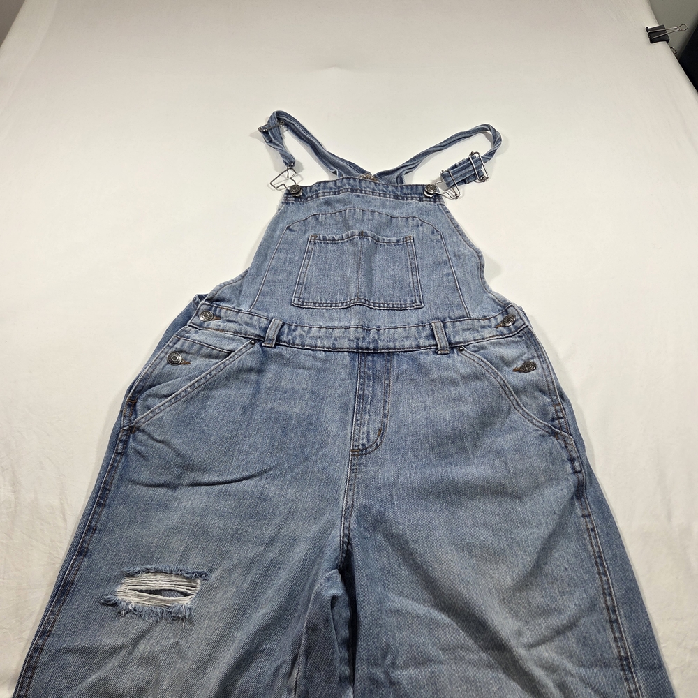 Wild Fable Overalls Jeans  Light Blue Denim Distressed Relaxed Woman's Medium - Picture 3 of 6
